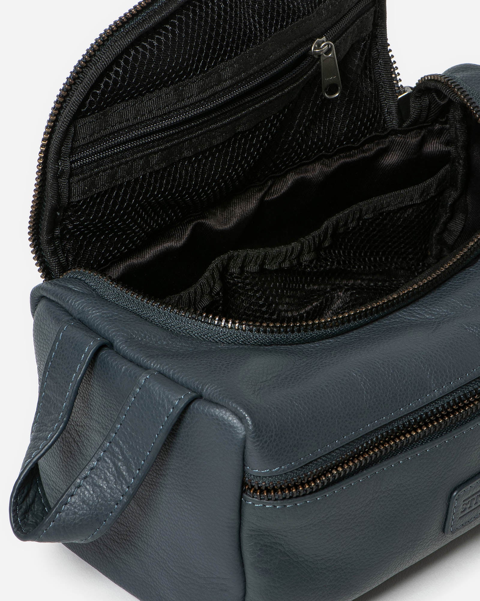 Stitch & Hide Jett Toiletry Bag