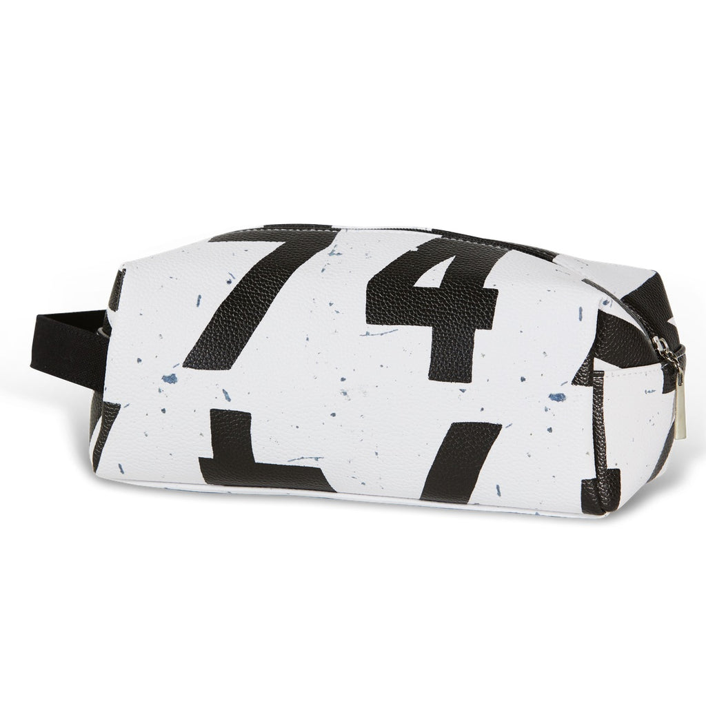 Sporting Nation White Scoreboard Washbag